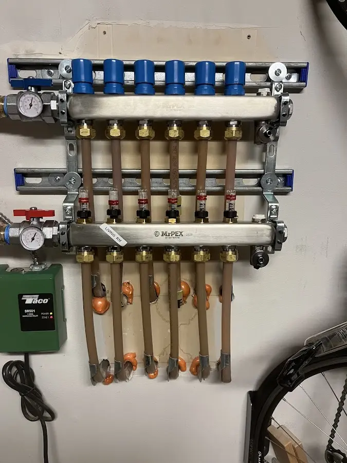 Plumber performing Leak Detection at a residential property in Azusa